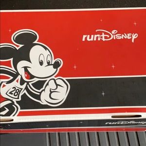 Minnie Mouse New Balance tennis shoes